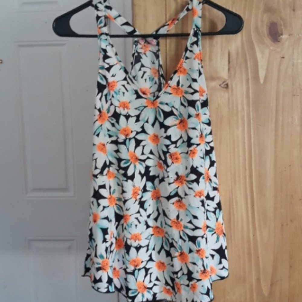 Daisy Floral Print  Racerback Blouse Size Large